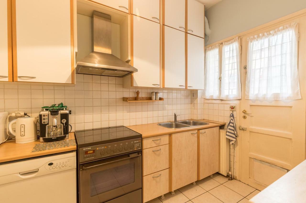 Art Deco Spacious Appartment Close To Centre Афины Экстерьер фото